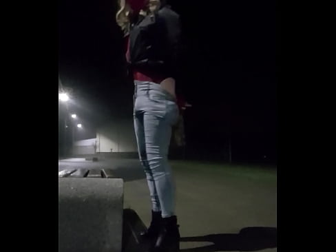 slave pee her jeans