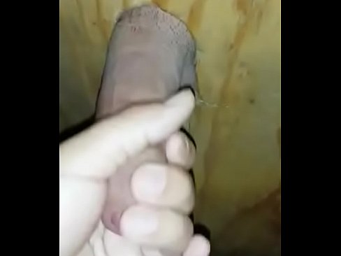 Masturbación a través de gloryhole (cabinas en Guadalajara)