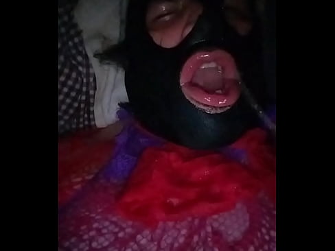 Black convict needed for piss party in her mouth