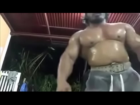 Wild Thai bodybuilder can't be beefier