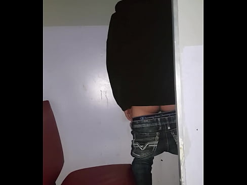 straight guy grtting sucked at gay gloryhole