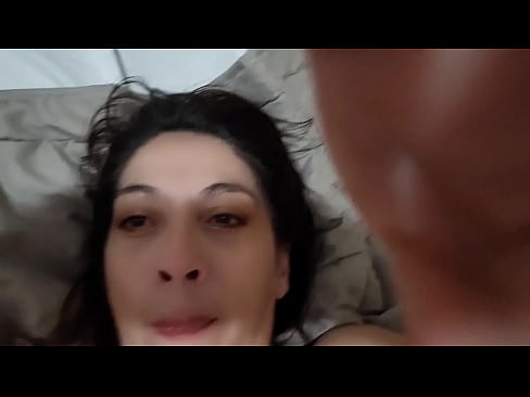 Empresario de Uruguay contrata a actriz porno argentina para tener el mejor anal de su vida.Fisting