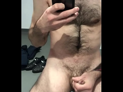 Man in the mirror cums