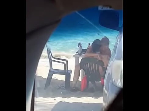 sexo en la playa