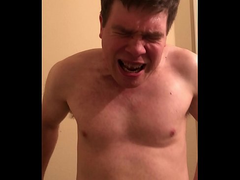 muscular guy gives himself 500 swats on his butt and cries during the second half of the spanking