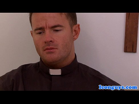 Mature priest cocksucking in trio