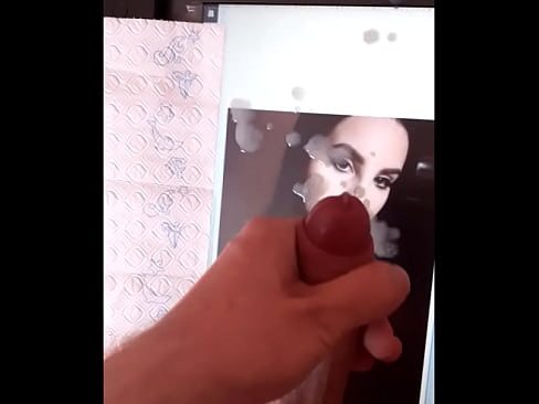 CUMMING ON LANA DEL REY FACE (HOT)