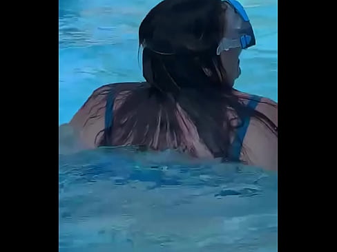 underwater butt