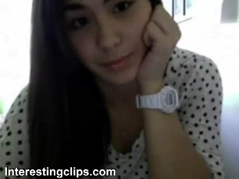 Cute asian girl show her body on webcam - interestingclips.com