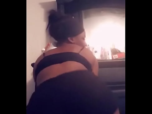 Kay dee got u watchin dat ass