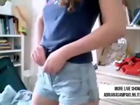 Skinny girl makes webcam teen porn