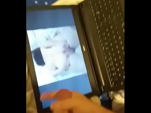 CUMMING ON COMPUTER SCREEN WITH MY WIFE´S PICTURE