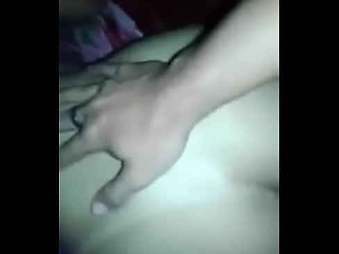 Um video de anal antigo que fiz com meu namorado
