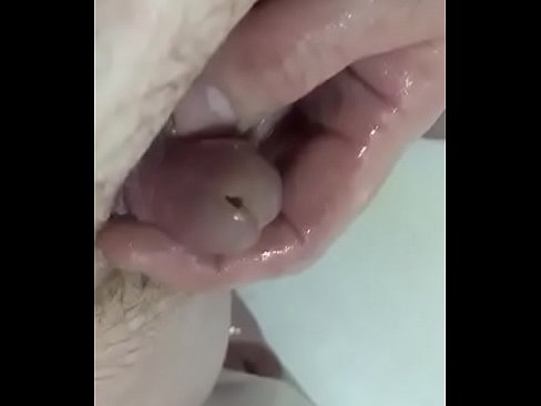 Tiny dick pissing