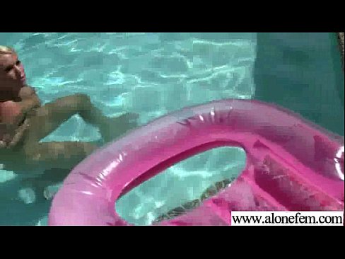 Amateur Teen Girl Mastubating With Toys vid-02