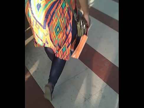 Big Indian aunty ass walking