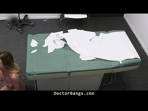 Patient Getting Her Treatment by The Physician for Her Vaginal Issues - Doctorbangs