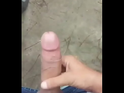 Masturbacão de exibição na rua para uma hotwife!