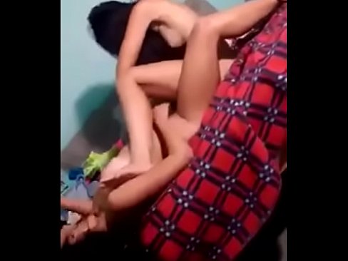 Dos nenas haciendo sexo