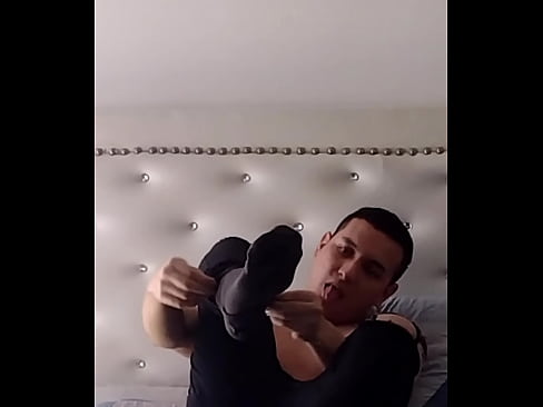 Gay feet