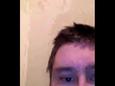 Bryce Claussen masturbates in cam
