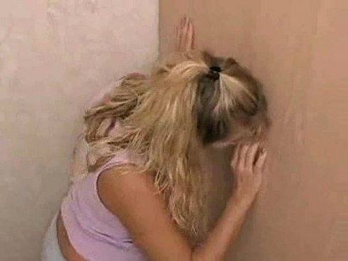 Amateur Girl Sucking The Glory Hole