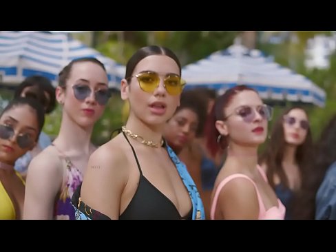 Dua Lipa - New Rules (Official Music Video)