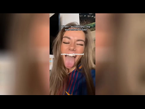 Oops! TikTok Oopsie: I Accidentally Revealed Too Much! Pussy Leak