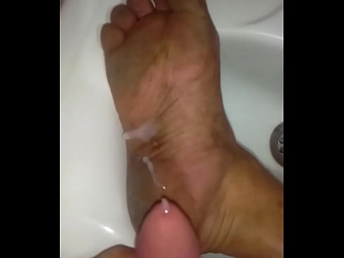 cum on  dirty feet