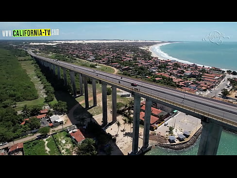 A ruivinha ficou cheia de tesão na lagoa