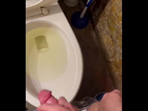 Peeing for my lube to cum