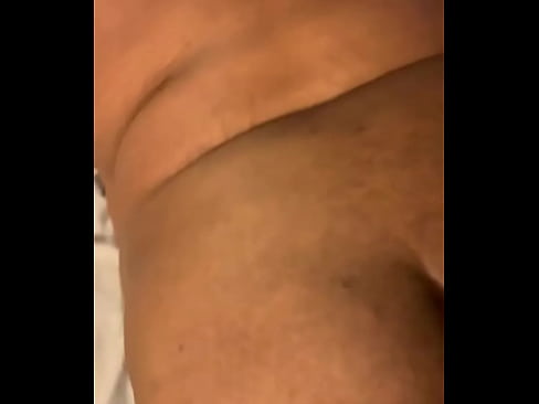 Fat chick wet pussy