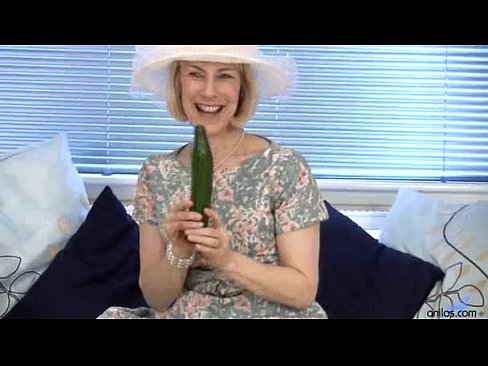 Mature Pussy Stuffed Cucumber   free porn video