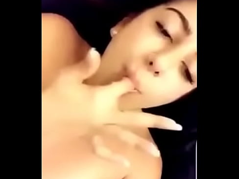 Puta de esnapchat la chupa bien rico