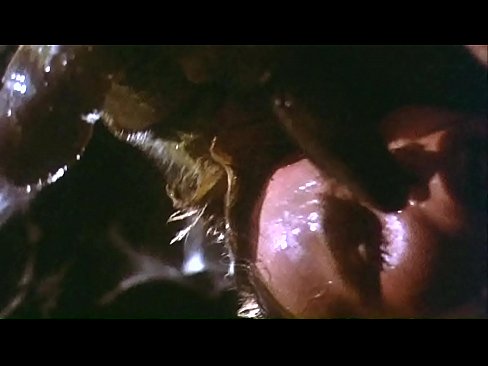 Galaxy Of Terror Giant Worm Sex Scene 10