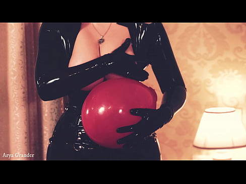 Latex MILF loves to seduce. Arya Grander