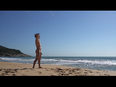 Pelado da praia naturista