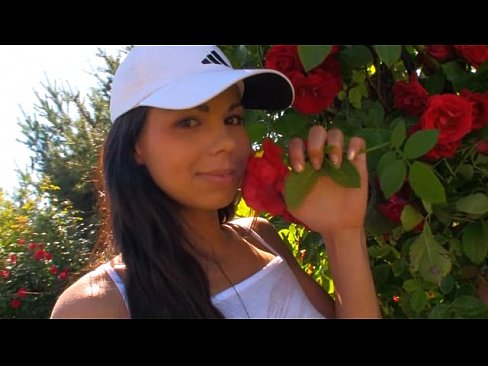 Czech teen Kiki18 masturbating in beautiful rose garden