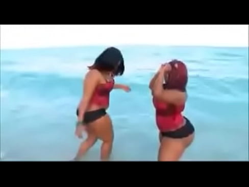 TWO BIG ASS AT THE BEACH