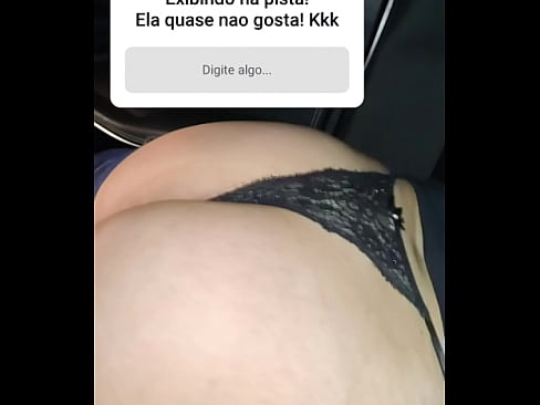 Esposinha dando pro corno