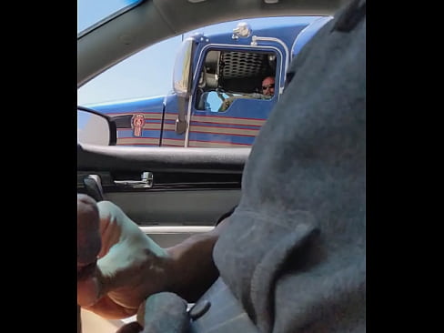 Cumshot for the trucker