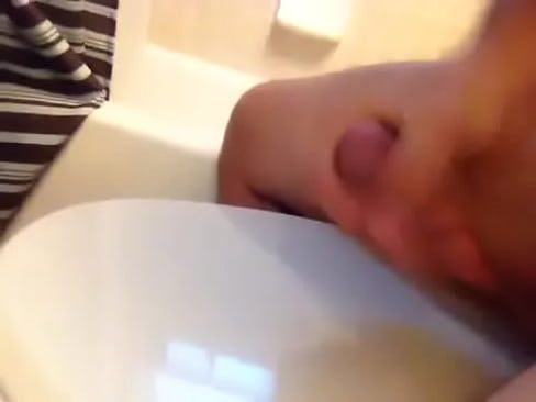 Huge cum squirt jerk off