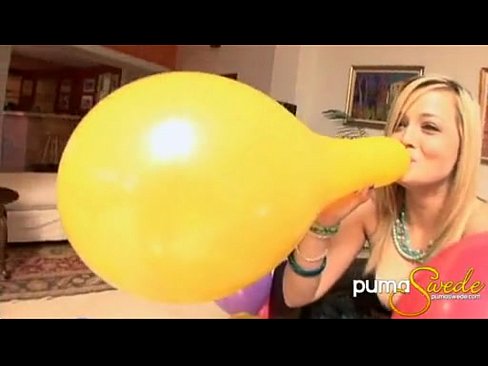 Alexis Texas & Puma Swede playing with balloons