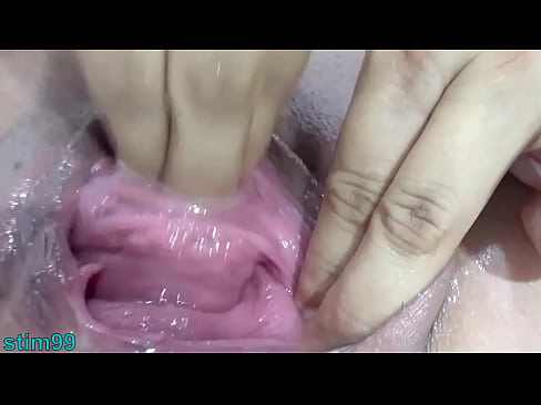 Mature Japan woman peehole fuck cucumber masturbation urethral penetration