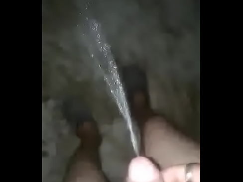 Pissing gay