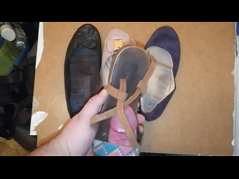 Jerking with three flats, sandal cum on the sole