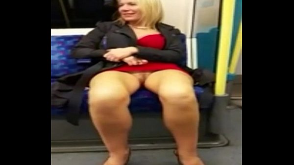 WHITE WOMAN SHOW'S PRETTY PUSSY ON TRAIN-T b.