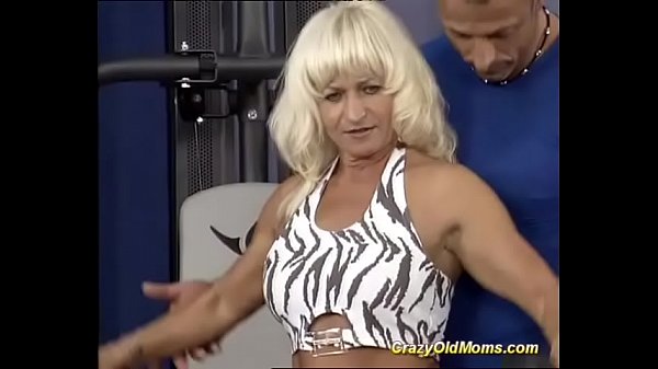 german muscle mom fucked by her gym coach