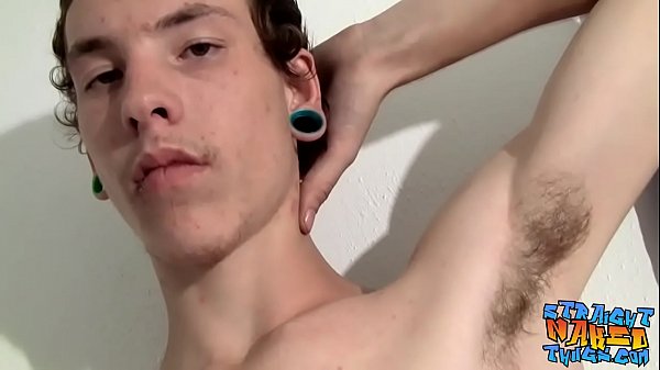 Skinny straight twink wanks off and cums