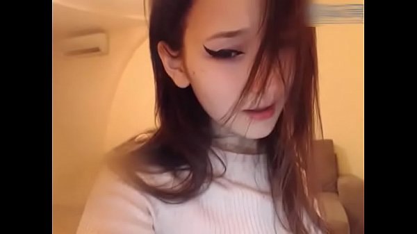 Gorgeous korean girl uses a vibrator to masturbate